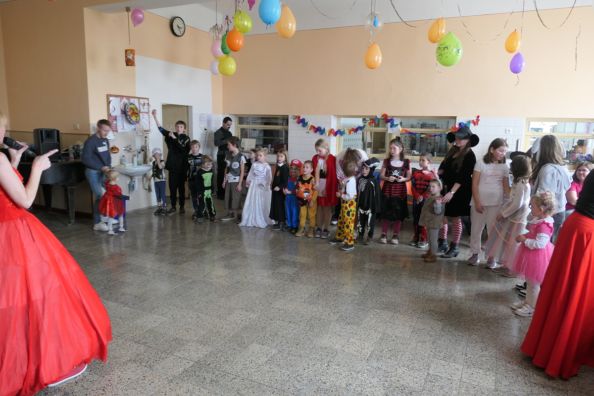 26.10 (114)