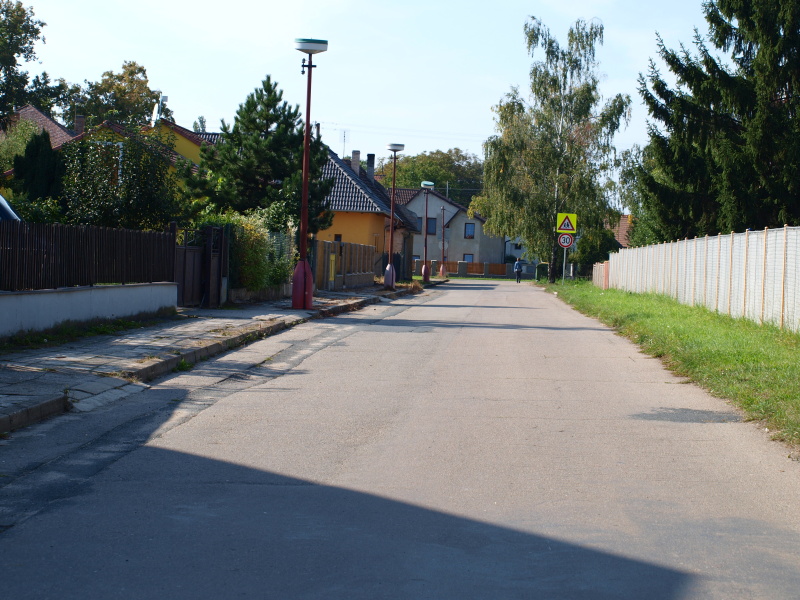 ulice na parcelách směrem k ulici ve staré vsi (1)